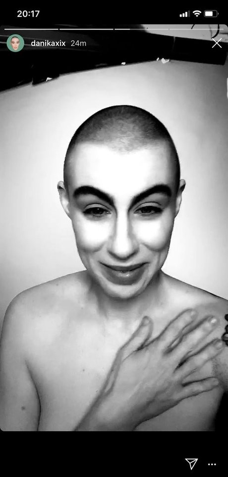 Comicbookgirl19 アダルトスター 写真