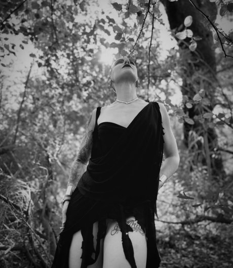 アマチュア3P オンリーファンズ 無料ヌード 写真