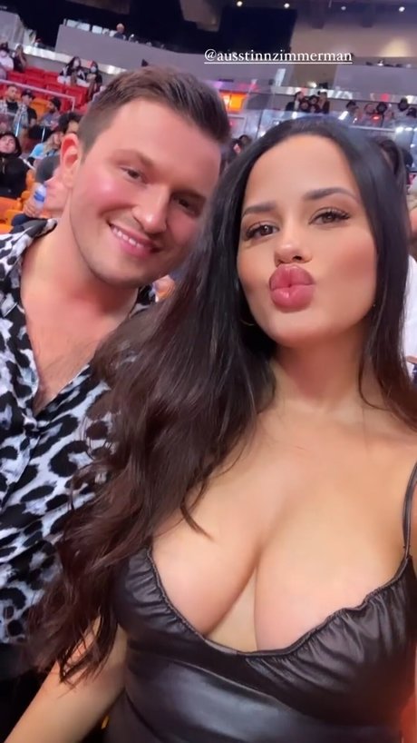 ブラックフィットネスオンリーファンズ ホット 写真