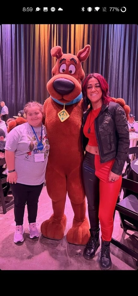 Bayley ポルノスター 可愛い 画像