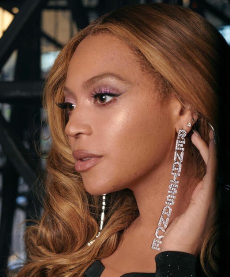 Beyonce xxxポルノスター 画像