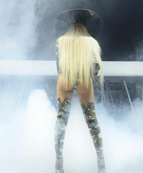 Beyonce ヌードモデル ギャラリー