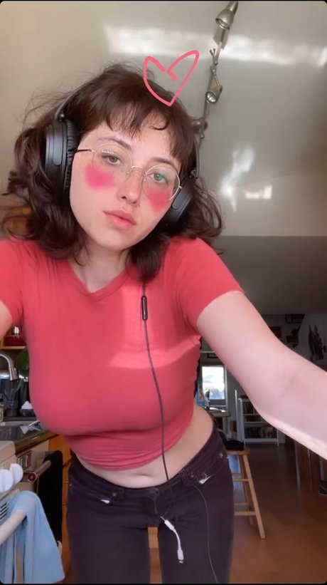 アジア人マッサージ オンリーファンズ セクシーヌード 写真