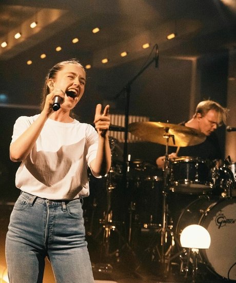 大学生のティーンオンリーファン セクシー 画像