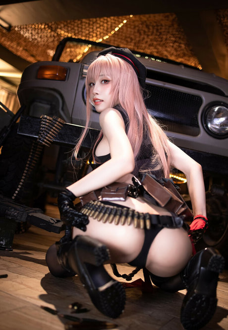 スキニーオンリーファンズ 裸 画像