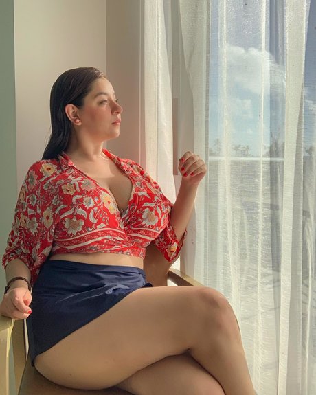 Josahandry lia セクシーなポルノスター 画像