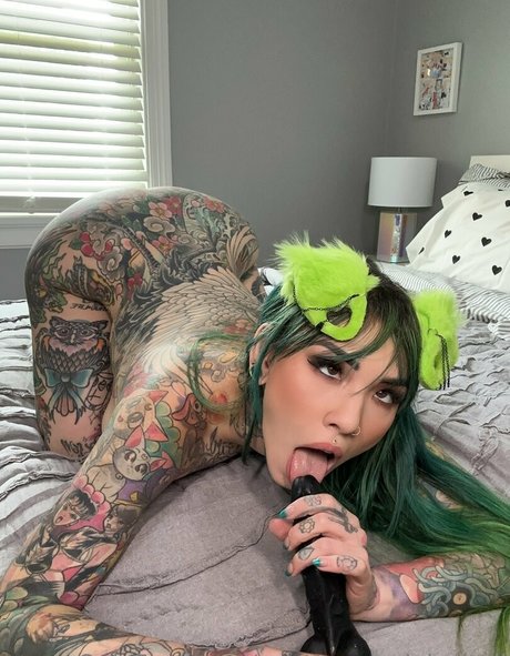 BBCシャワーオンリーファンズ HD 写真