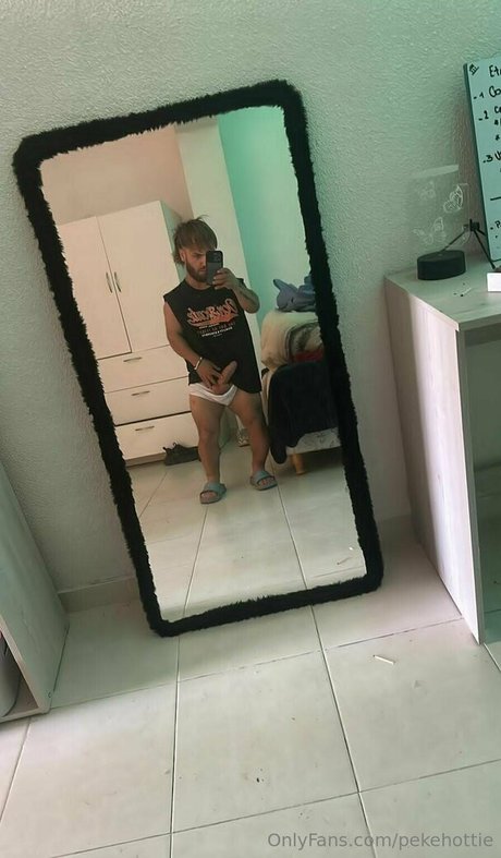 pekehottie top profile image