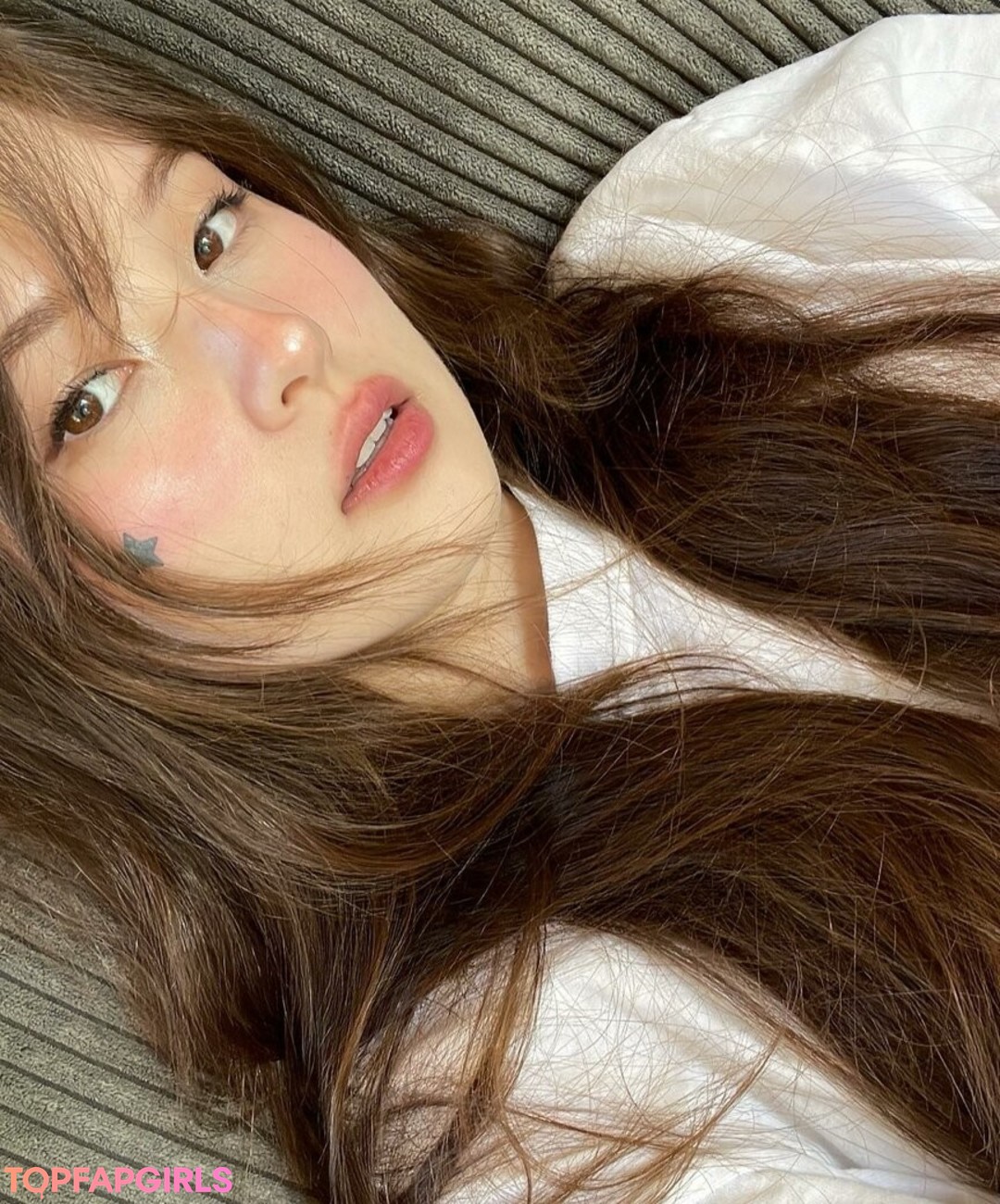 セクシーなラテン系オンリーファンズ エロチック 画像