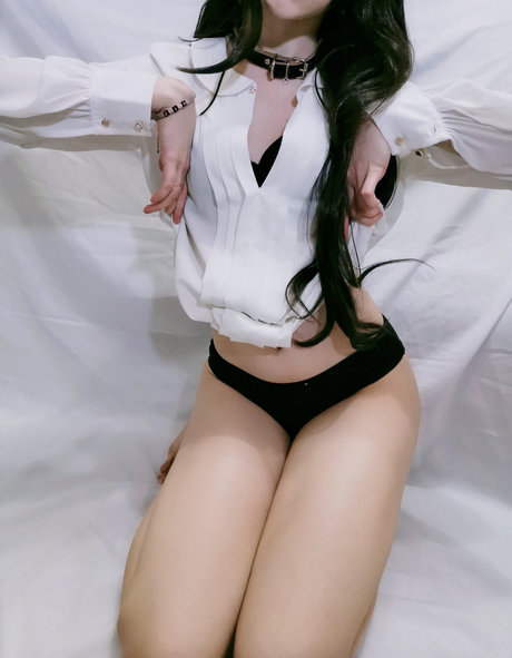 Kawaii Fox Tyan ヌードスター 写真