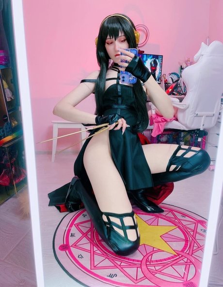 Kawaii Fox Tyan エロティックモデル 写真