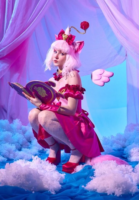 ロールプレイオンリーファン セクシーヌード 画像