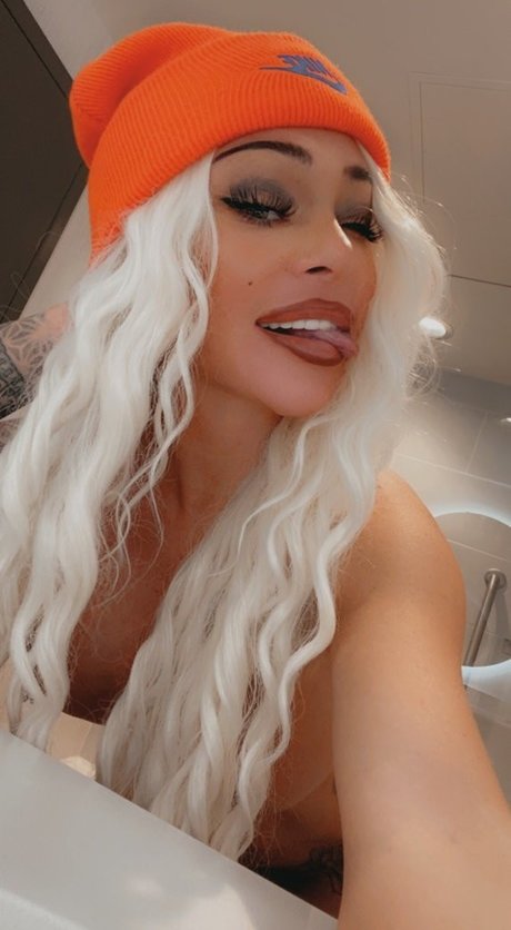 フェイシャルオンリーファンズ ホットセクシー 画像