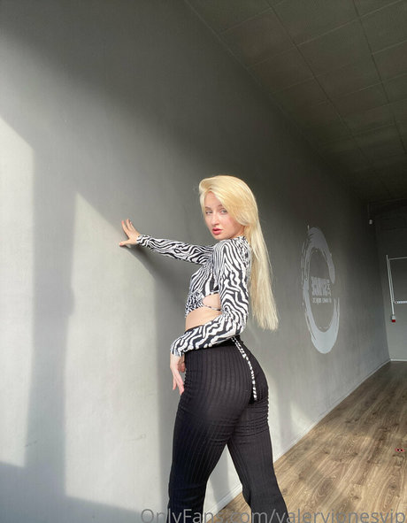 valeryjonesvip トップモデル アーカイブ