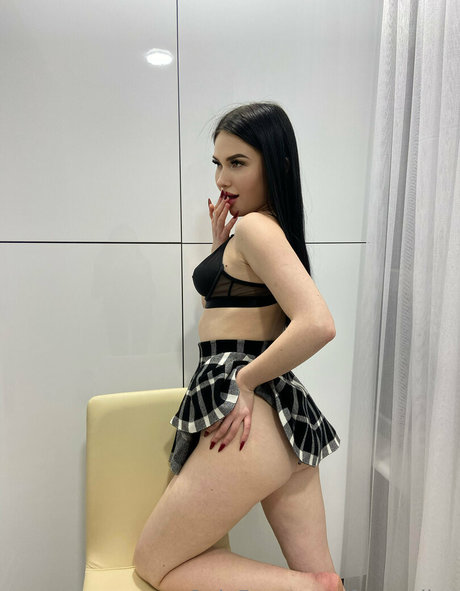 fancy lips スター 裸 ギャラリー