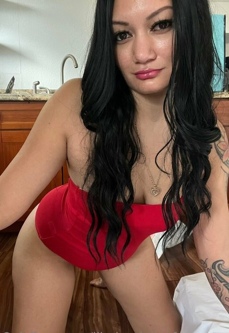 lilmissaloha freepage 裸のスター 写真