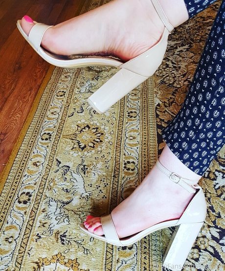 パンツ オンリーファンズ 無料ヌード 写真