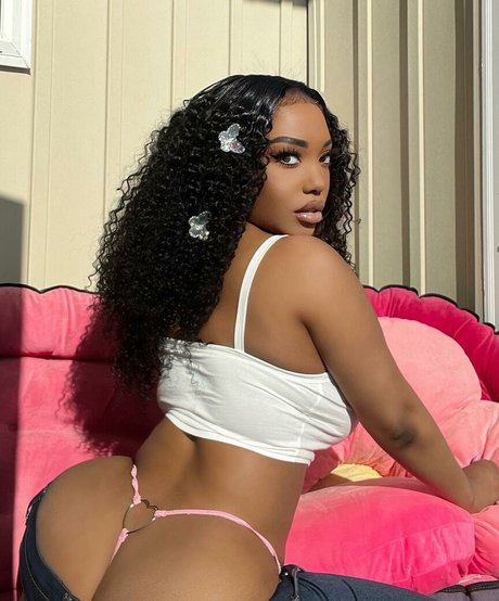 熟女無料オンリーファンズ xxx 写真