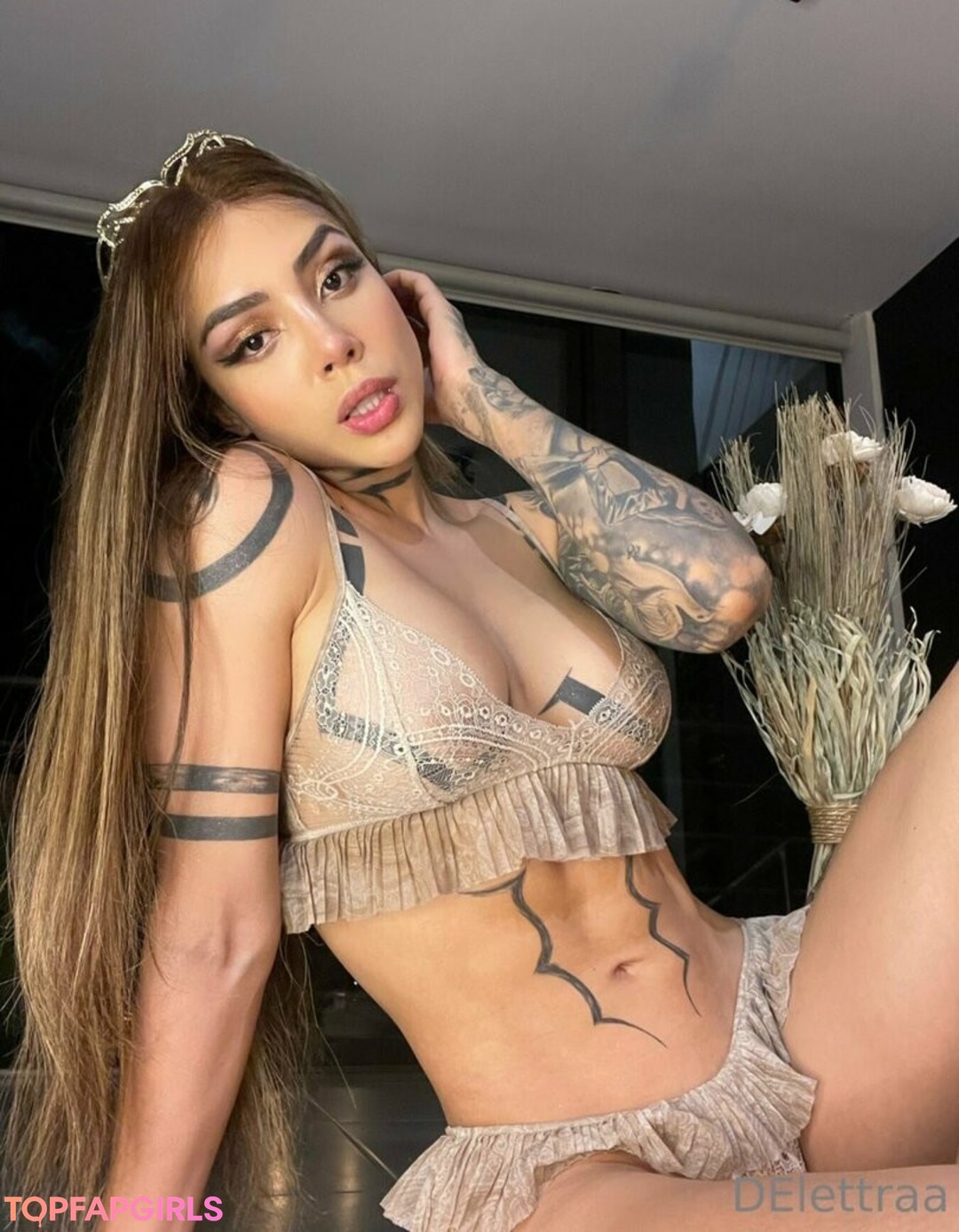 DElettraa アダルトスター 写真