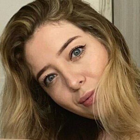 バニーヌードオンリーファンズ 無料セックス 写真
