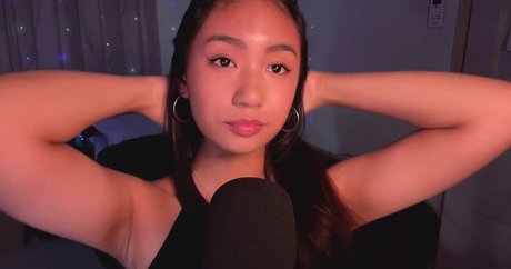 Moon Blitz Asmr セクシーなポルノスター 写真