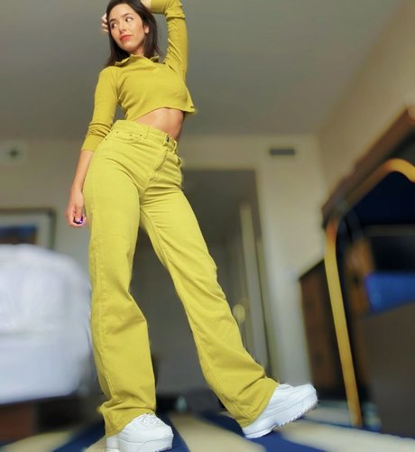 ASMR Glow 無料のポルノスター ギャラリー