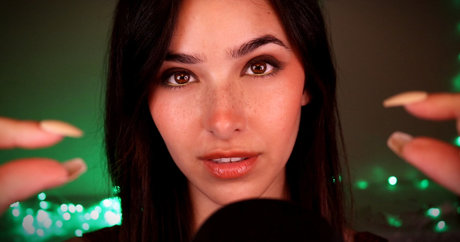 ASMR Glow 裸のポルノスター 画像