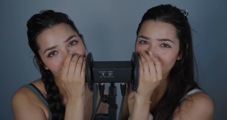 ASMR Glow ポルノスター 写真