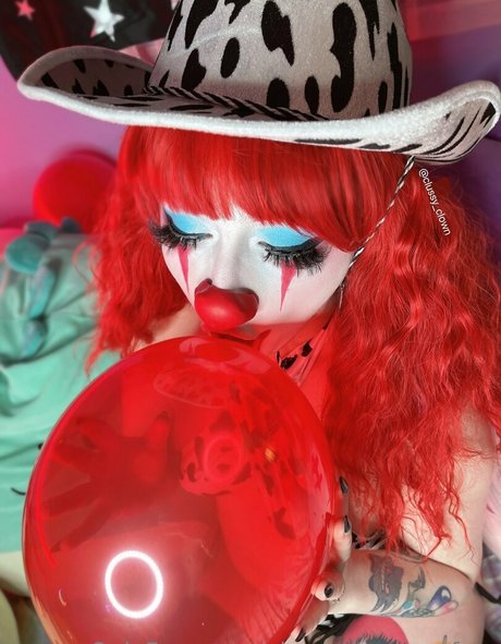 clussytheclownfree ポルノスター アダルト 写真