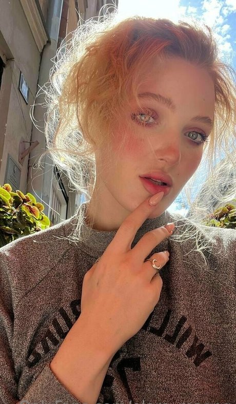 小人ヌードオンリーファンズ ベスト 写真