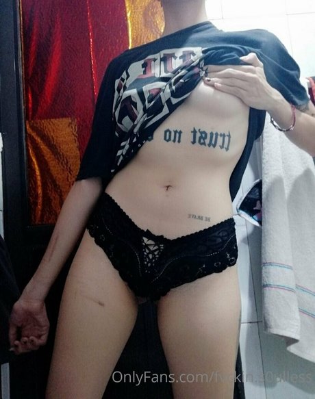 fvckin s0ulless ポルノスター ヌード 画像