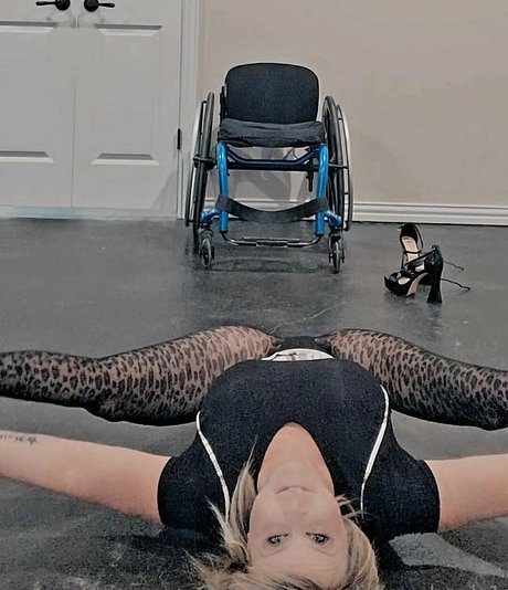 juicywheels1 ポルノスター アート 画像