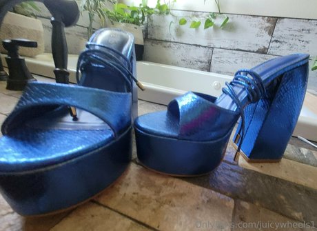 juicywheels1 エロティックなスター ギャラリー