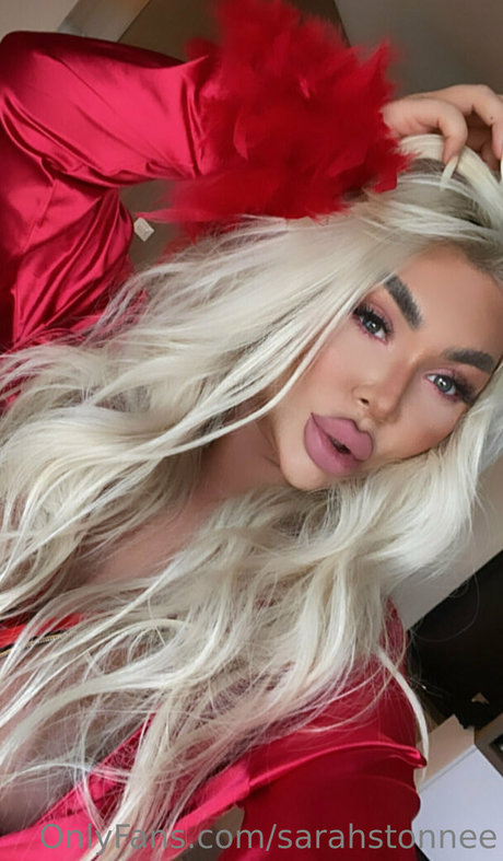 sarahstonnee セクシーなスター 画像