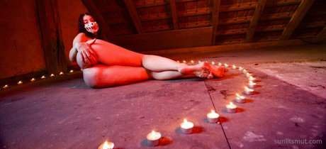 xmishacrossx ポルノスター ヌード 画像