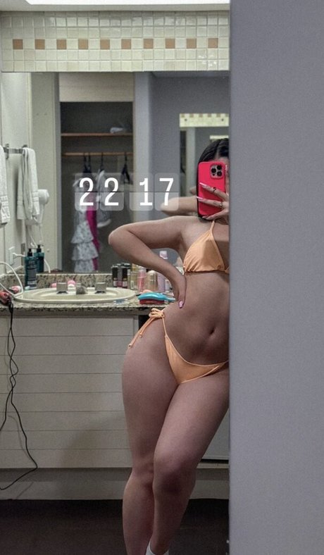 ボールオンリーファン ヌード 写真