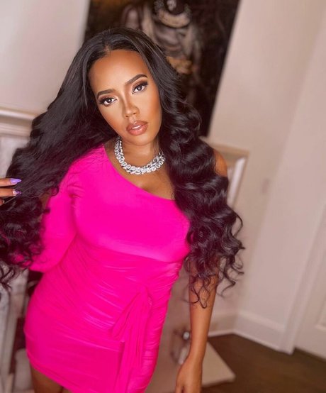 Angela Simmons ポルノスター 写真