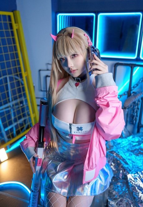 オンリーファンズで セクシーxxx 画像