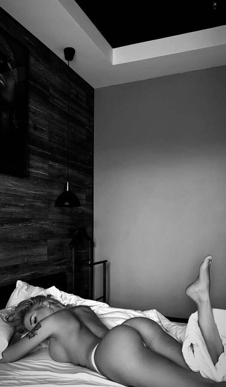 Dance Malyshka エロティックなスター ギャラリー