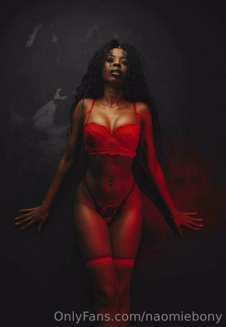 naomiebony 素敵なモデル 写真