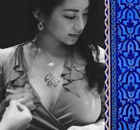 いたずらなオンリーファンズ 裸 写真