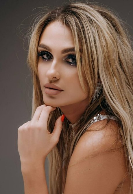 ビーチセックスオンリーファンズ 無料xxx 画像