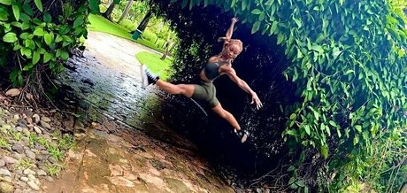 niaaliyah ポルノスター パーフェクト 写真