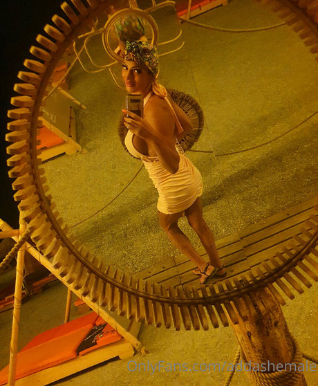 ラテン系熟女オンリーファンズ ヌード アーカイブ