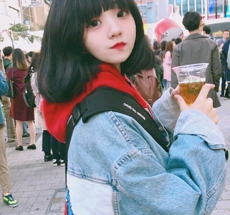 jen2jen2 エロティックなモデル ギャラリー