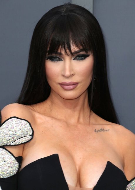 ダーティトークJOI オンリーファンズ HD アーカイブ