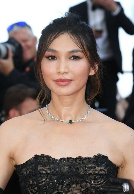 巨乳ソロオンリーファンズ ホットセックス 写真