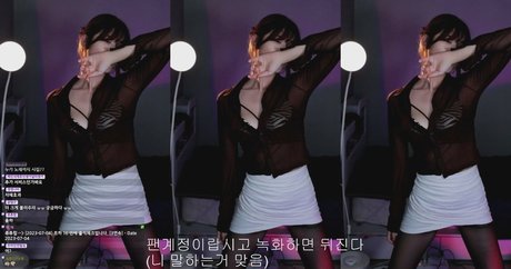 POVティーンオンリーファンズ 美しいヌード 写真