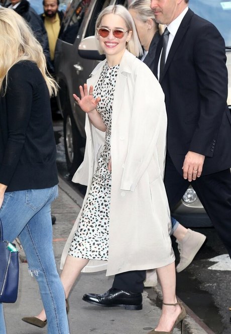 アマチュアレズビアンオンリーファンズ アート裸 写真