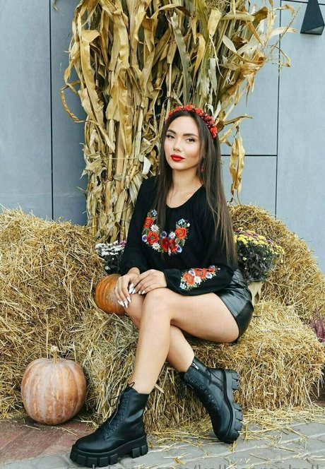 ママの足オンリーファンズ セクシーヌード 写真